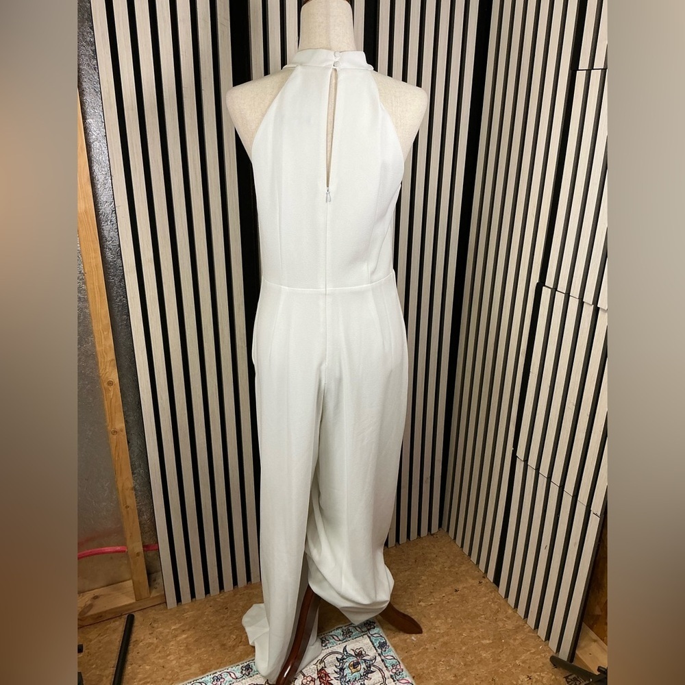 Julia Jordan Halter Neck White Jumpsuit, Sz 8 - Picture 2 of 4